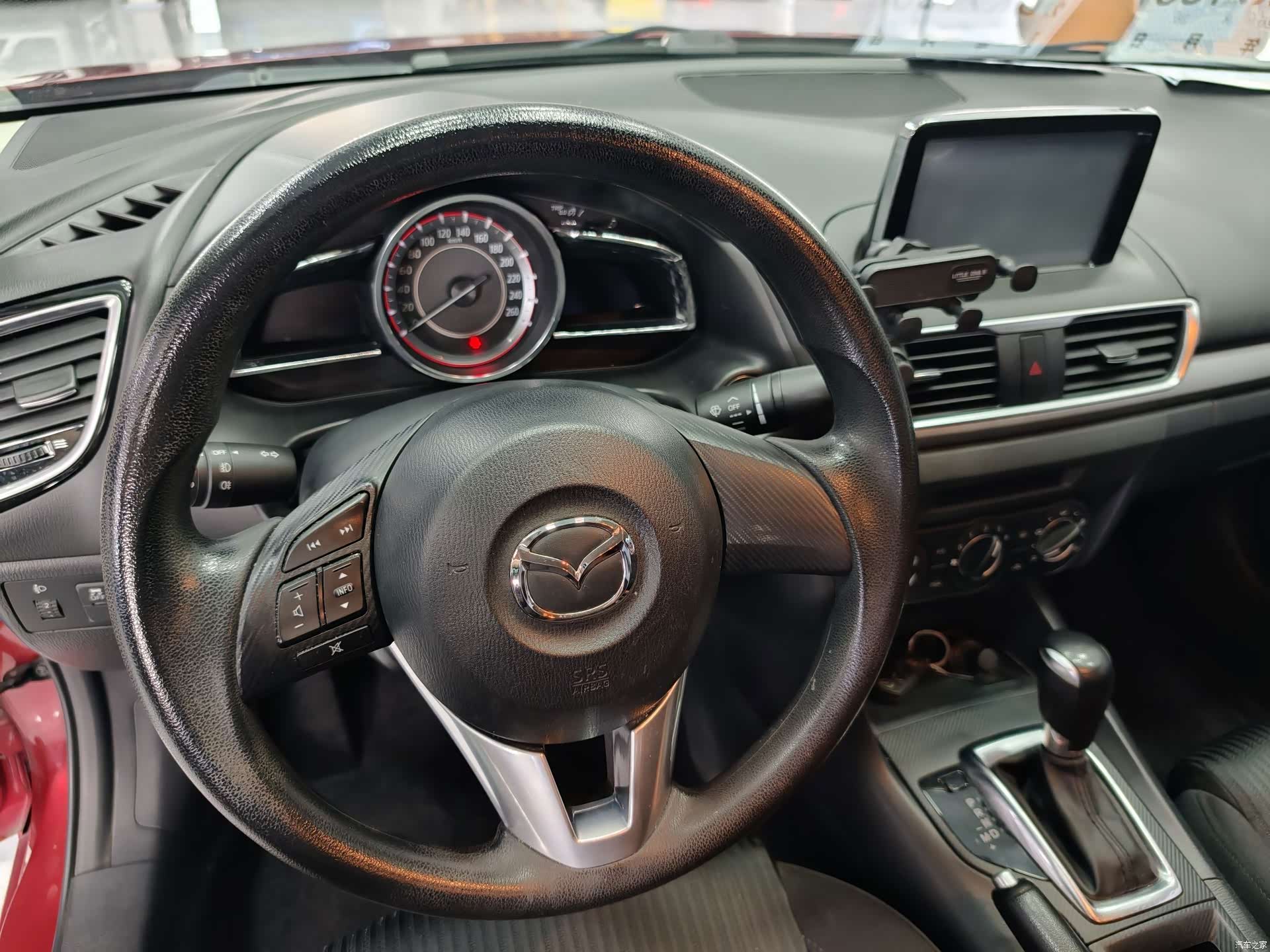 Mazda Mazda3, 2016 все фото