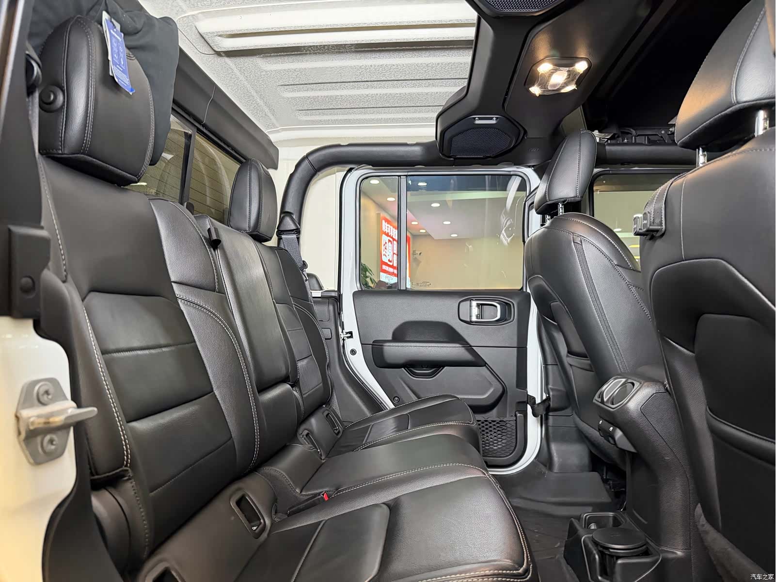 Jeep Gladiator, 2023 15