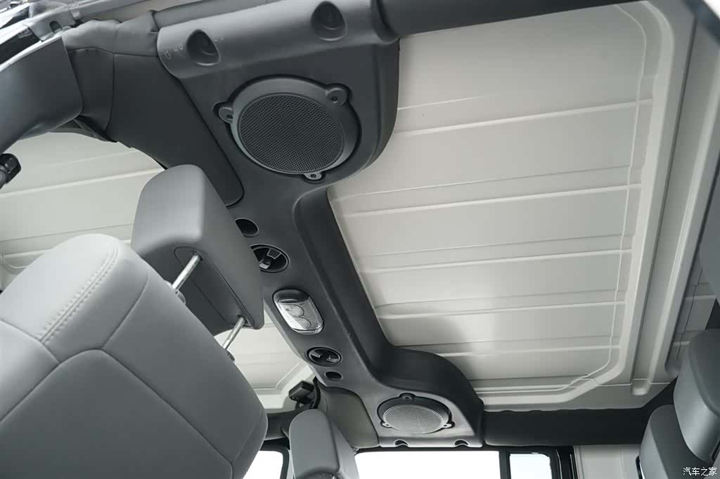 Jeep Wrangler, 2010 26