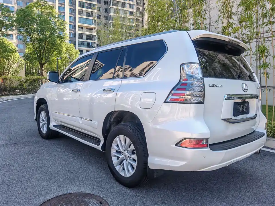 Lexus GX