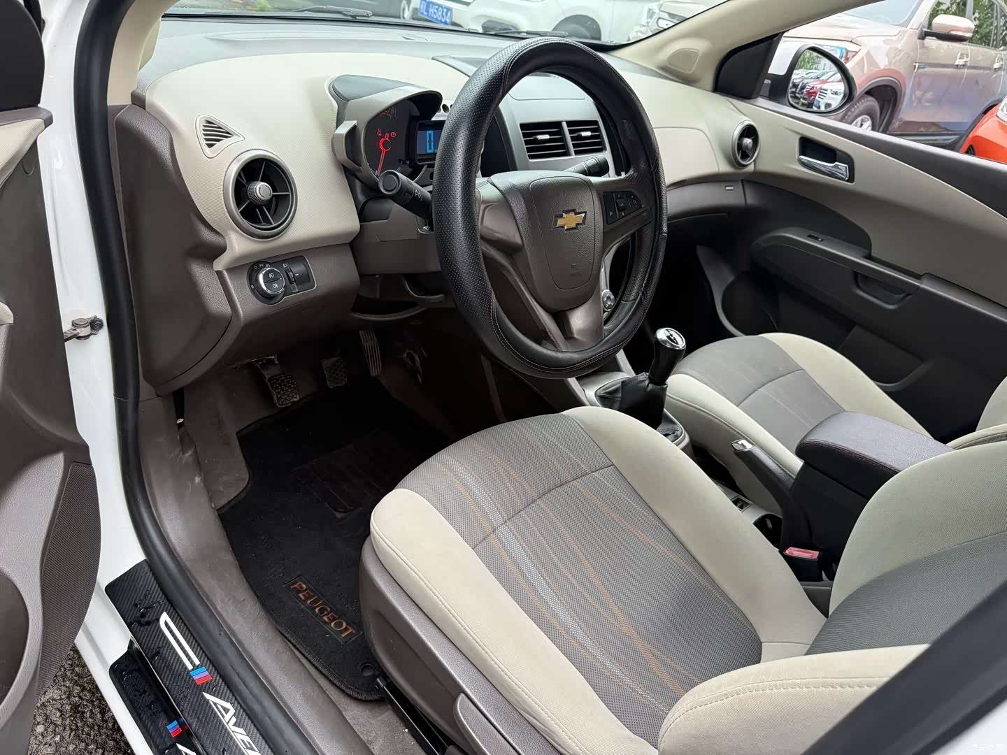 Chevrolet SE, 2014 4