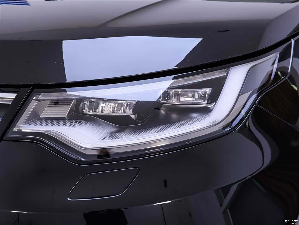Land Rover Discovery, 2024 4