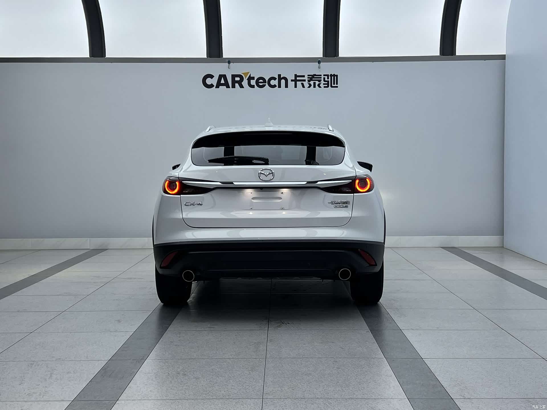 Mazda CX-4, 2023 16
