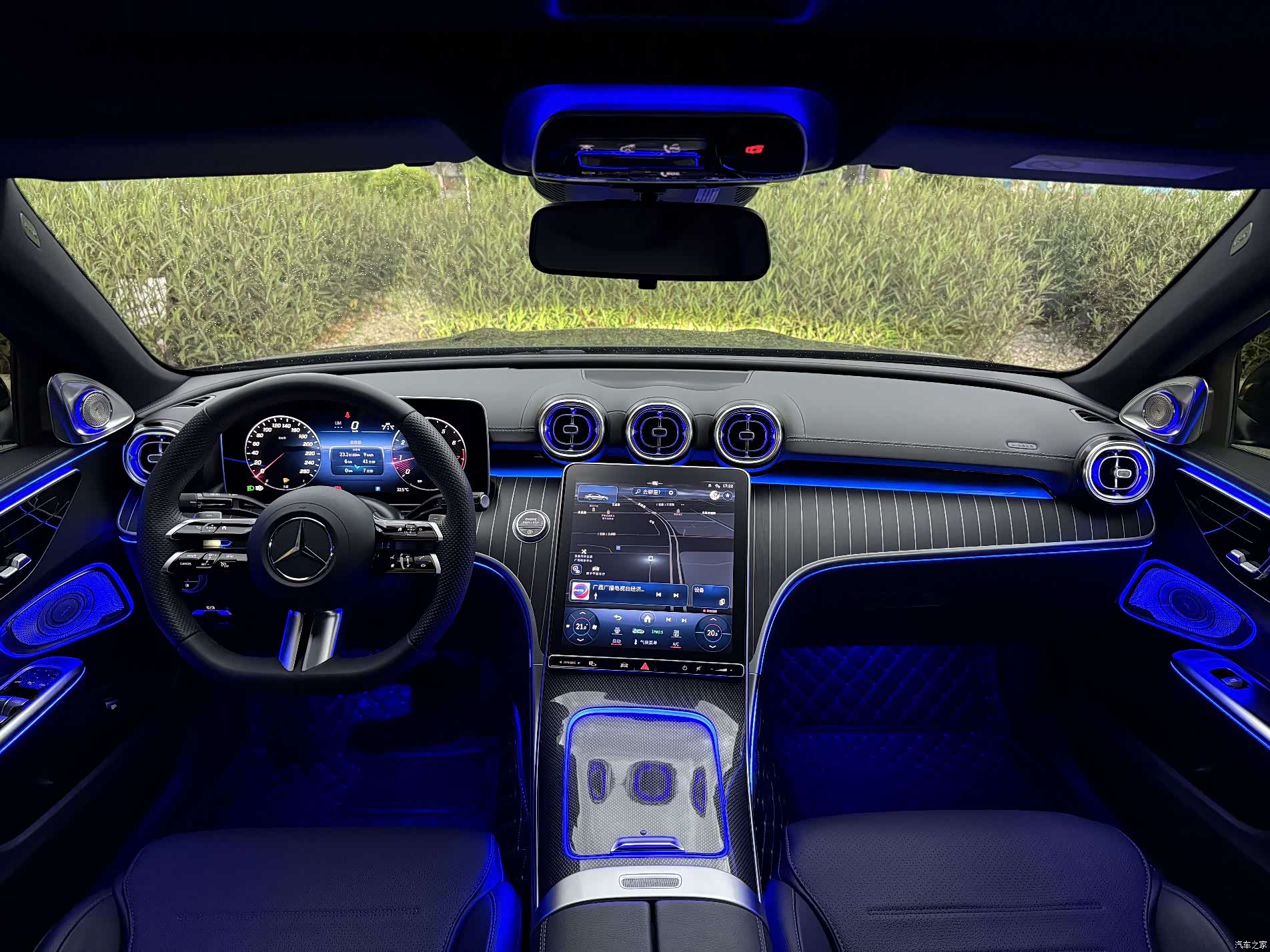Mercedes-Benz C-Class, 2023 6