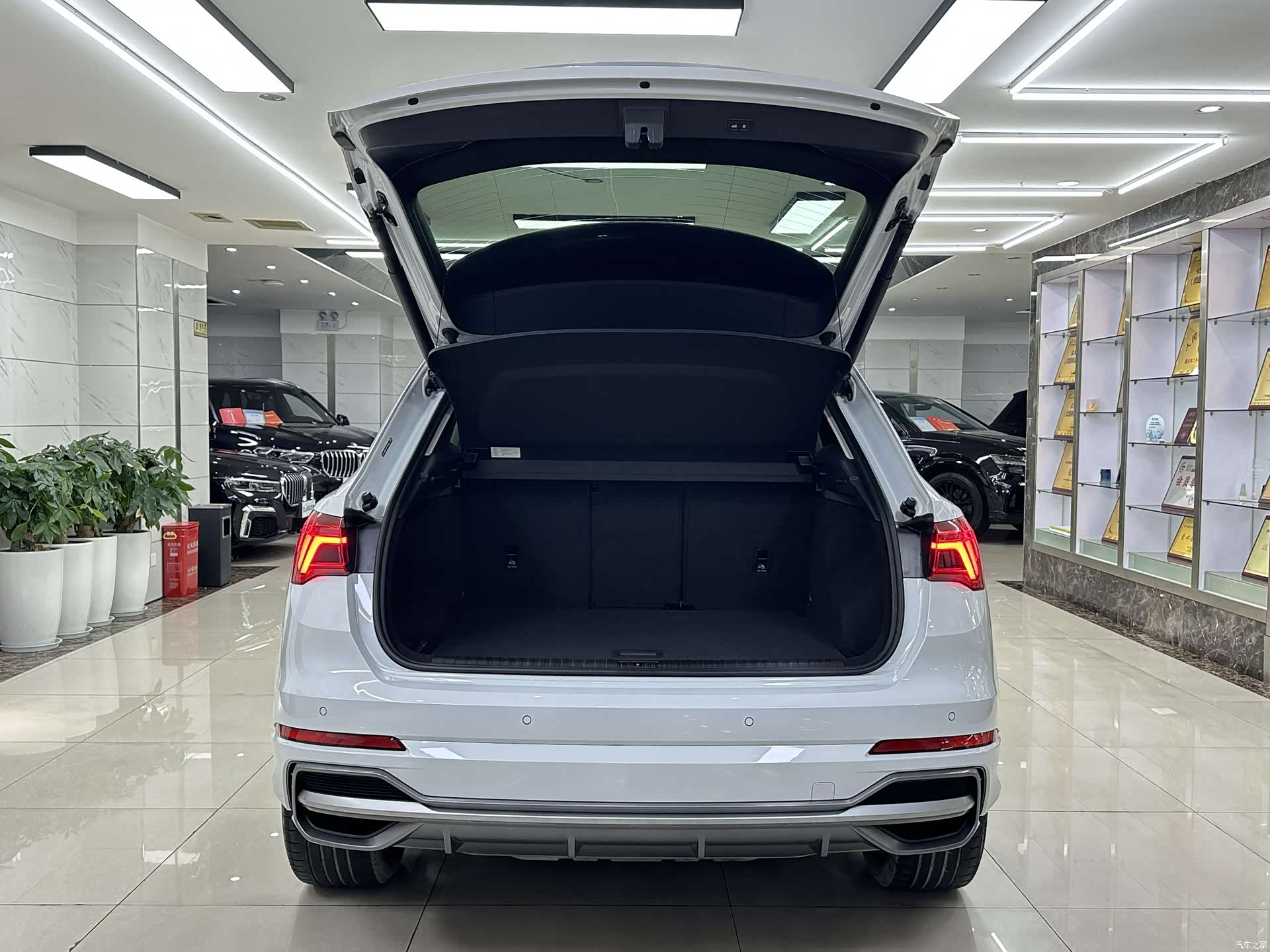 Audi Q3, 2023 7