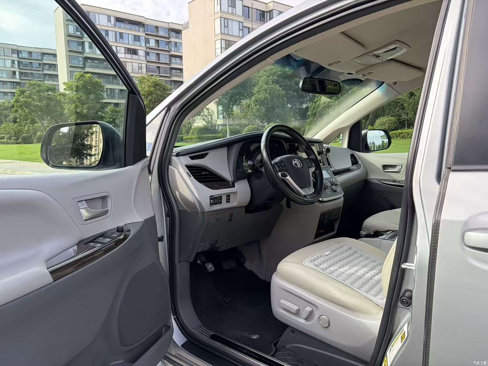Toyota Sienna, 2017 14