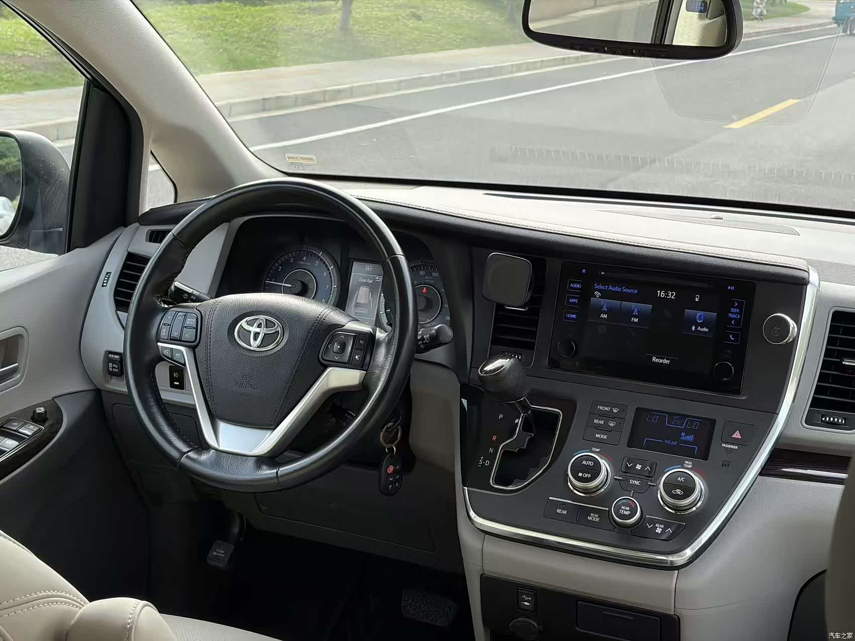 Toyota Sienna, 2017 17