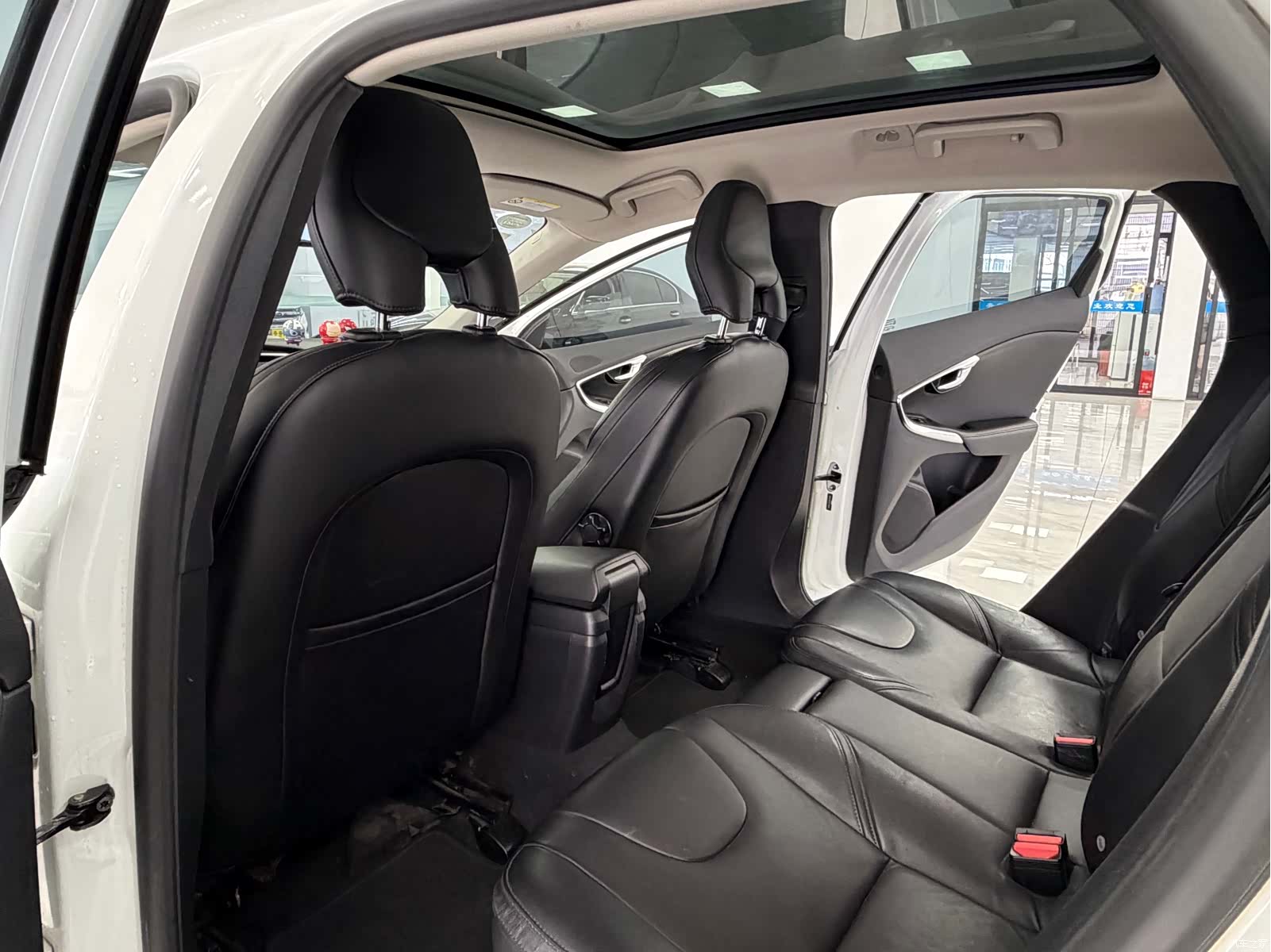 Volvo V40, 2017 10
