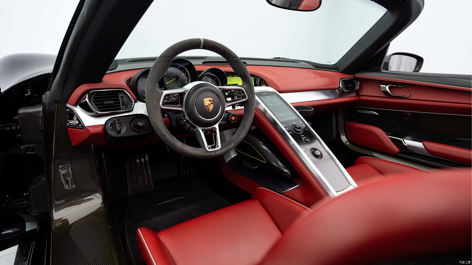 Porsche 918, 2016 7