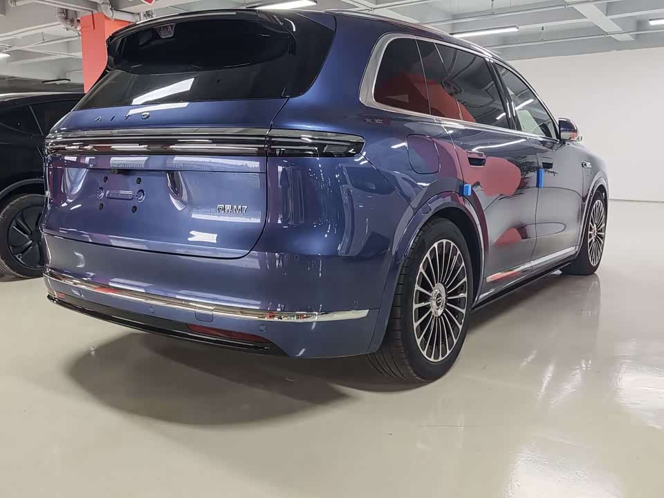 AITO Ask the world M7