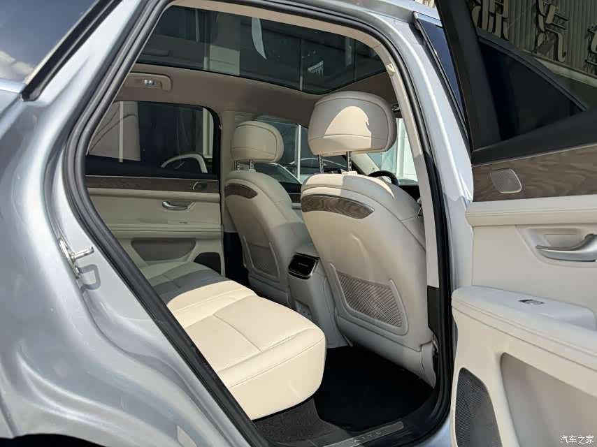 AITO M5, 2022 11