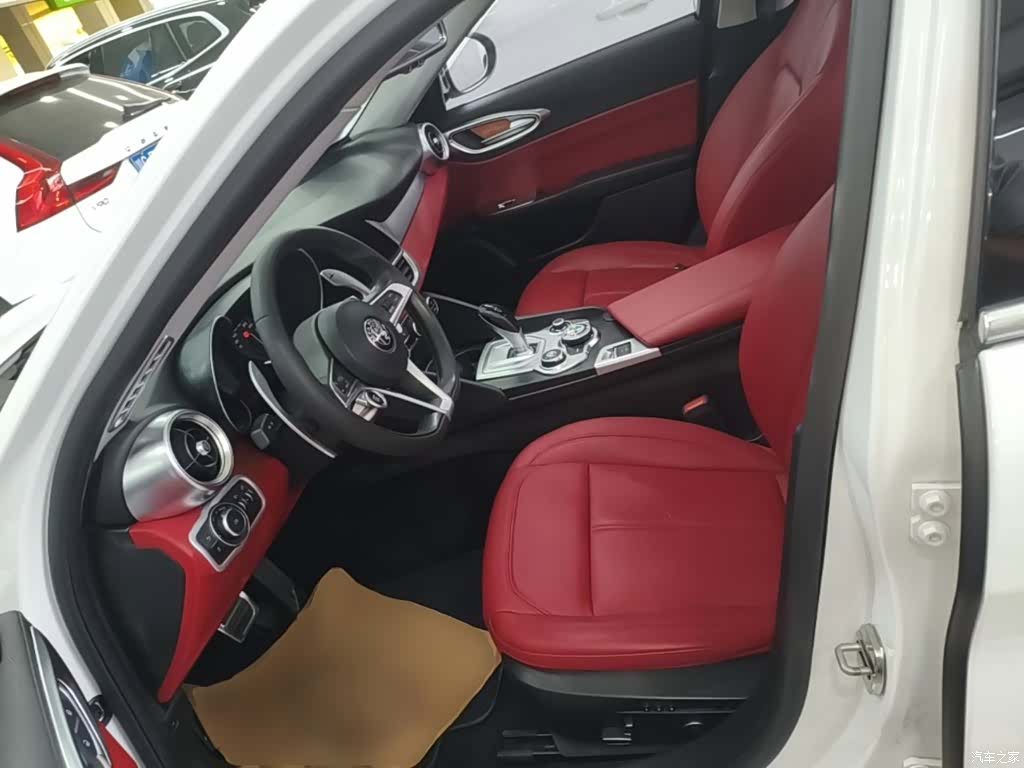 Alfa Romeo Giulia, 2018 15
