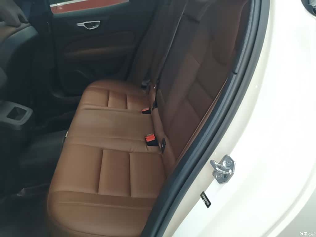 Volvo S60, 2022 17