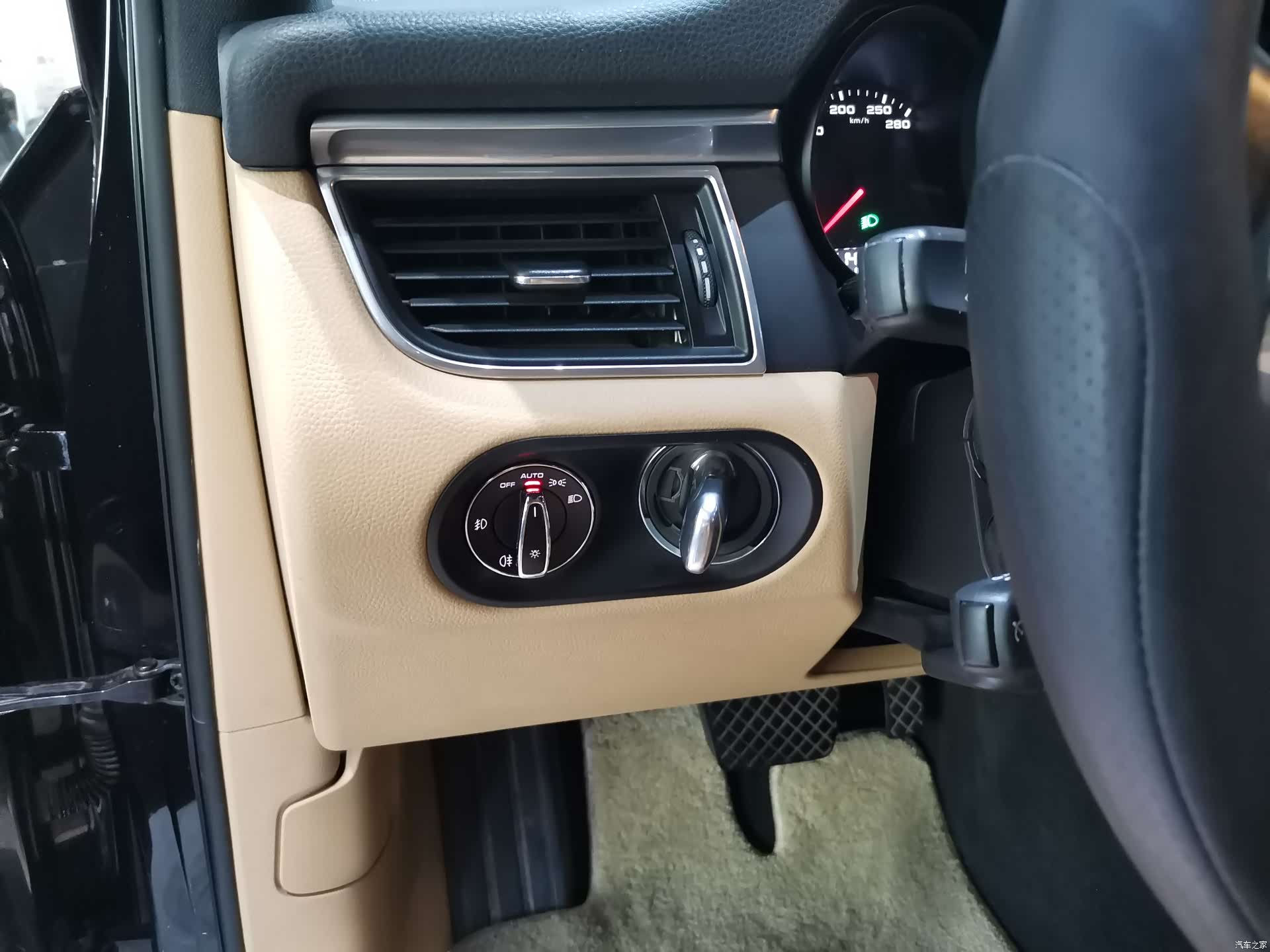 Porsche Macan, 2016 9