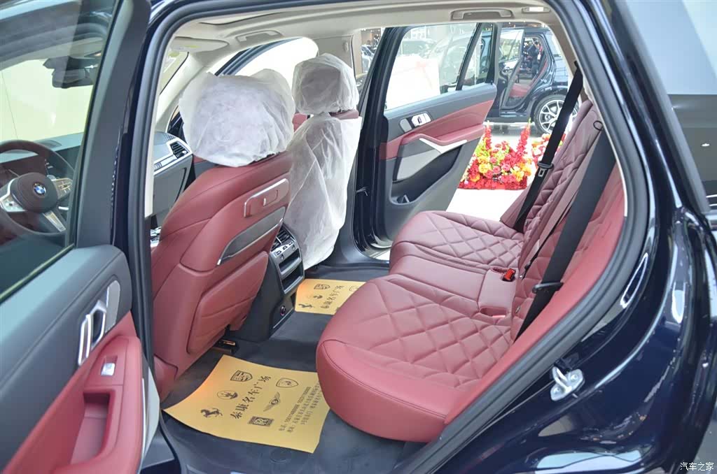 BMW X5, 2026 все фото