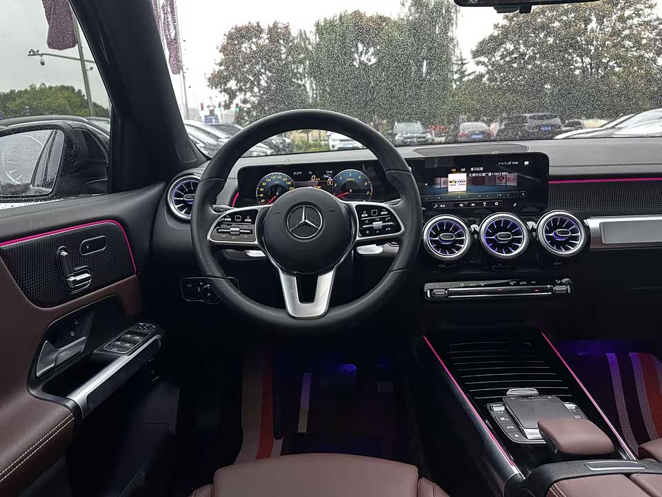 Mercedes-Benz GLB