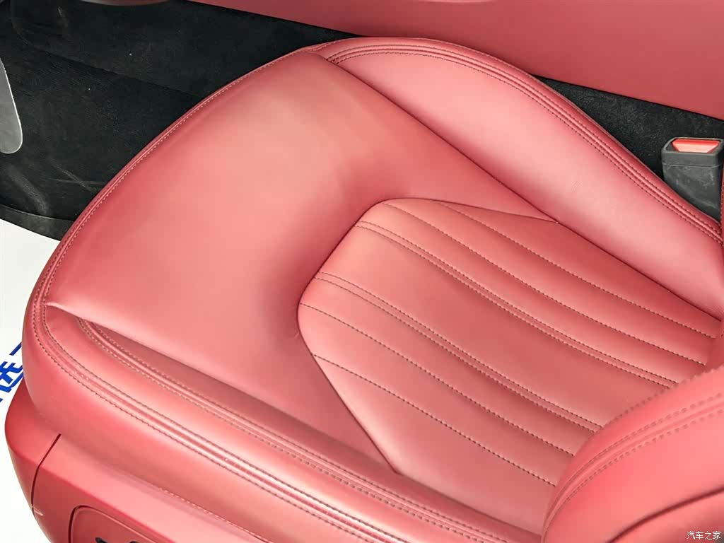 Maserati Levante, 2018 9