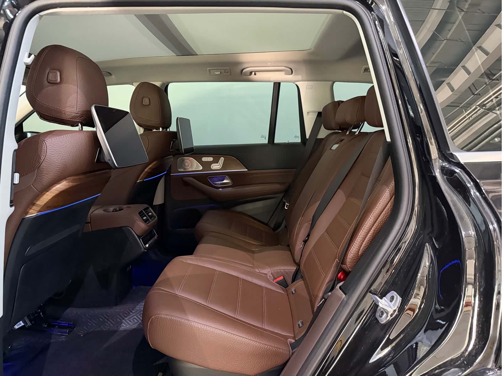 Mercedes-Benz GLS, 2024 все фото