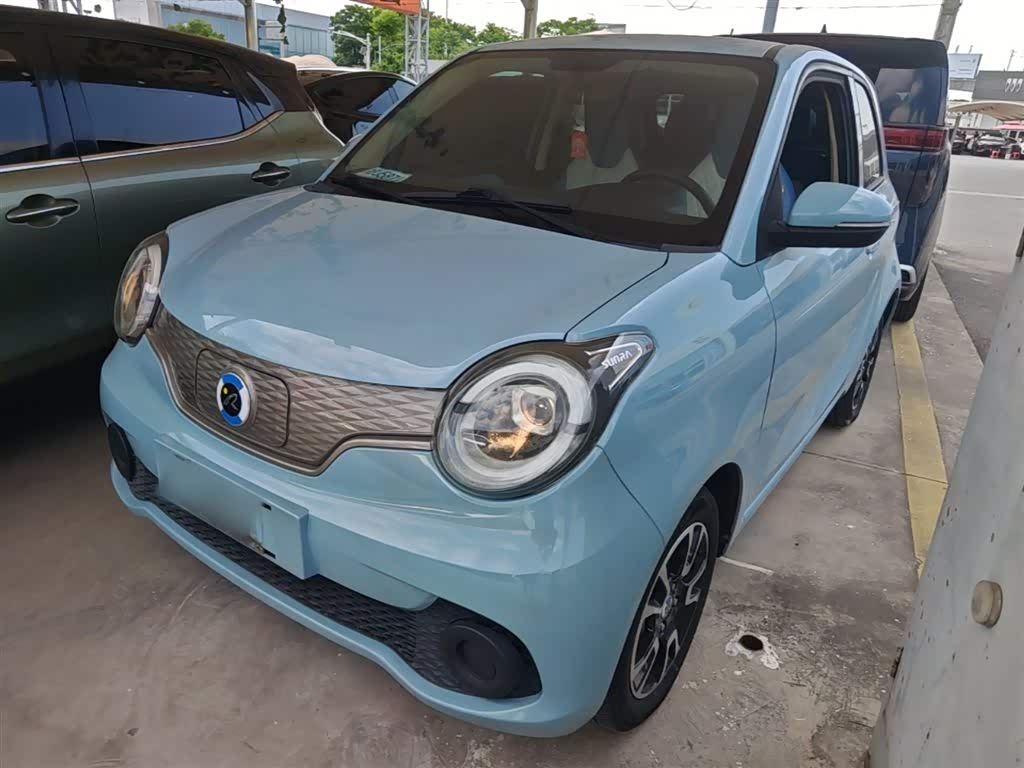 i03