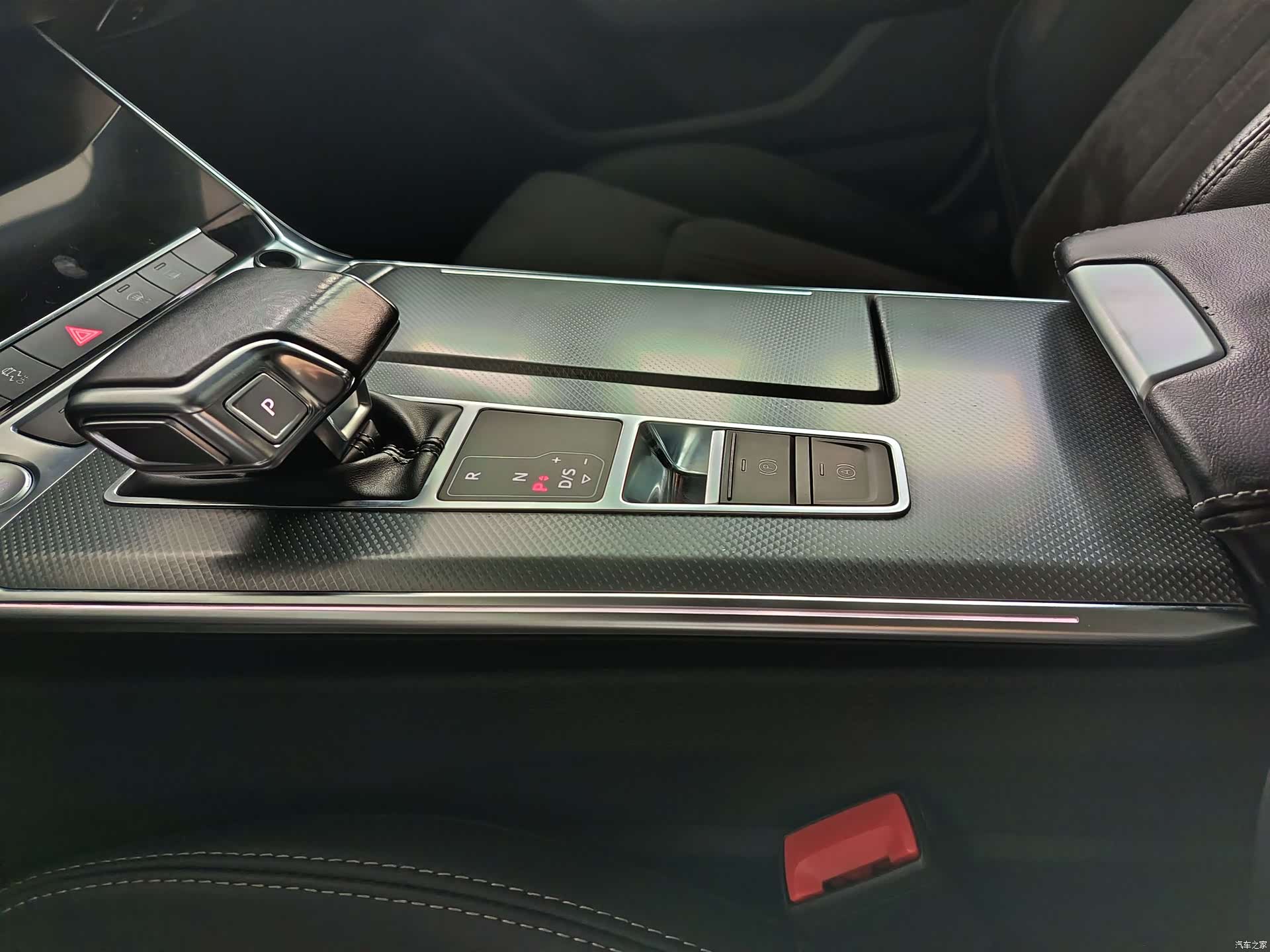 Audi A6L, 2020 11