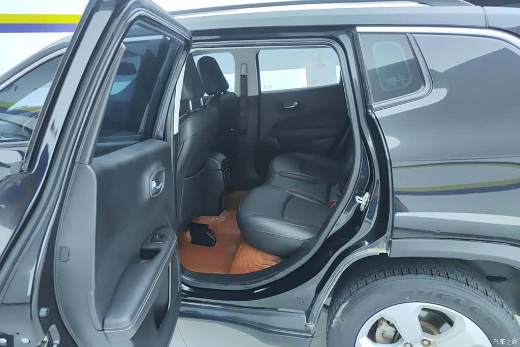 Jeep Compass, 2020 11