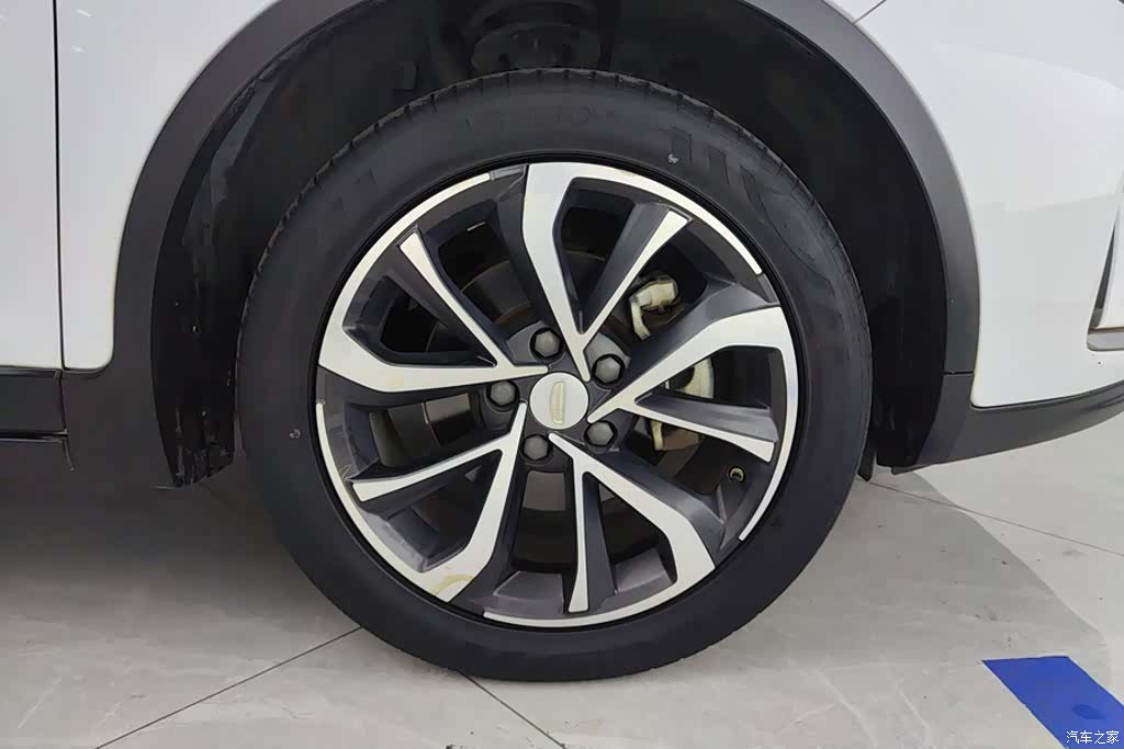 Geely Emgrand, 2021 6