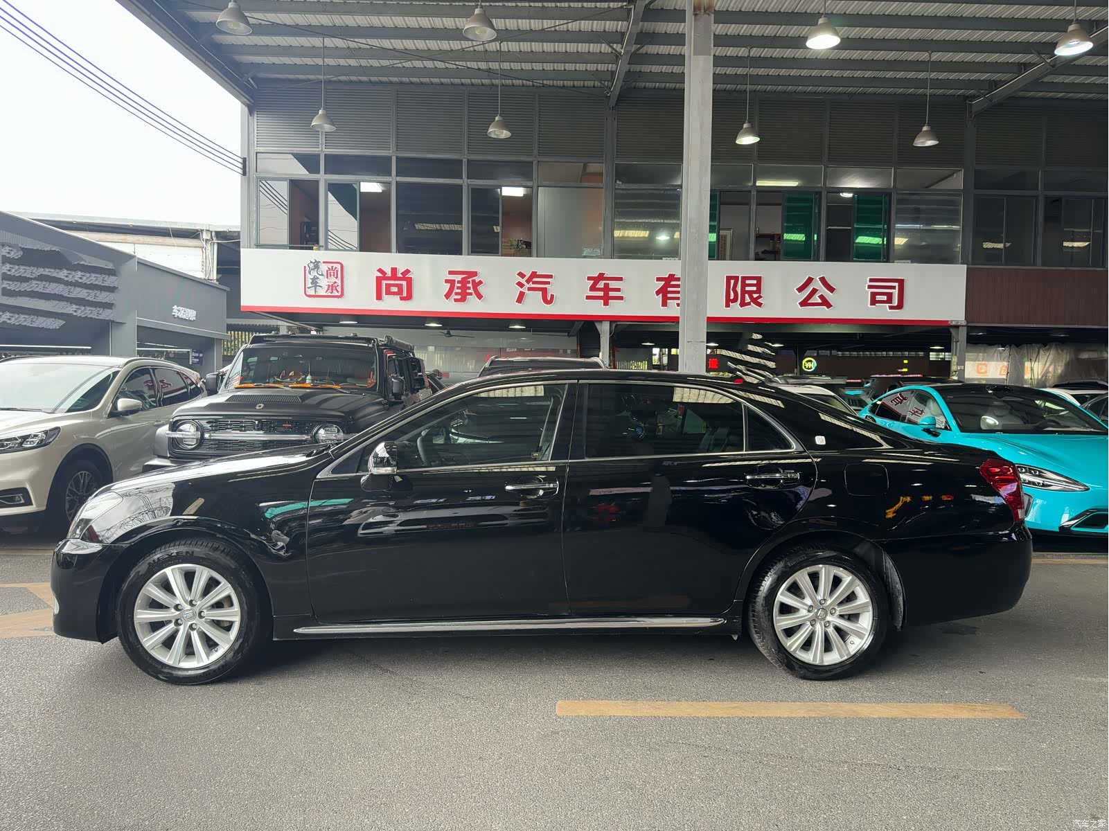 Toyota Crown, 2012 3