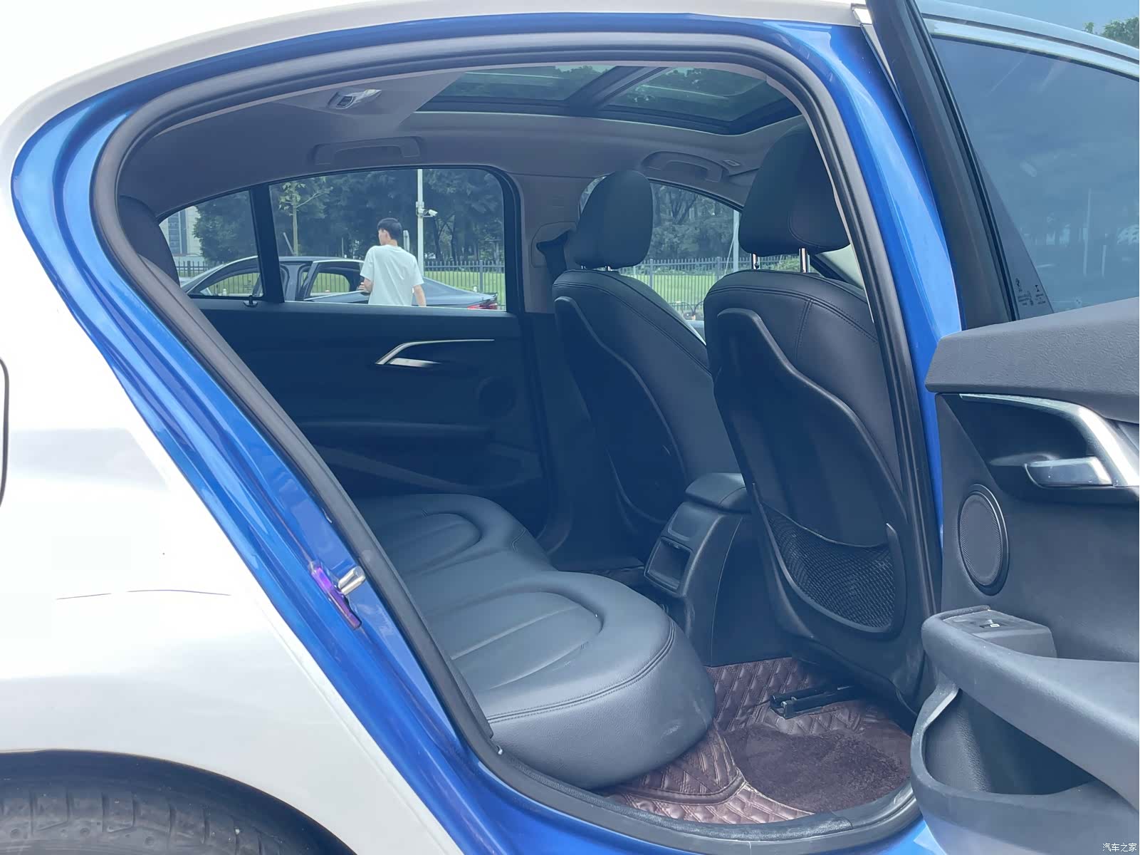 BMW 1 Series, 2019 14