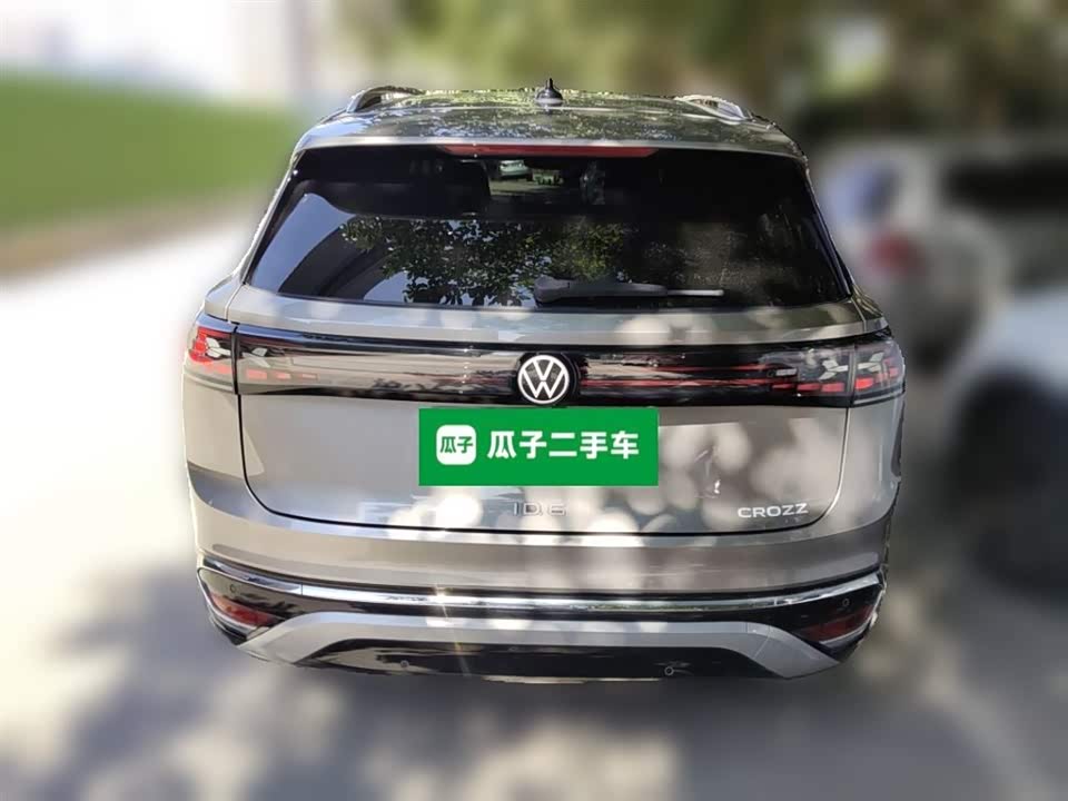 Volkswagen ID.6 CROZZ