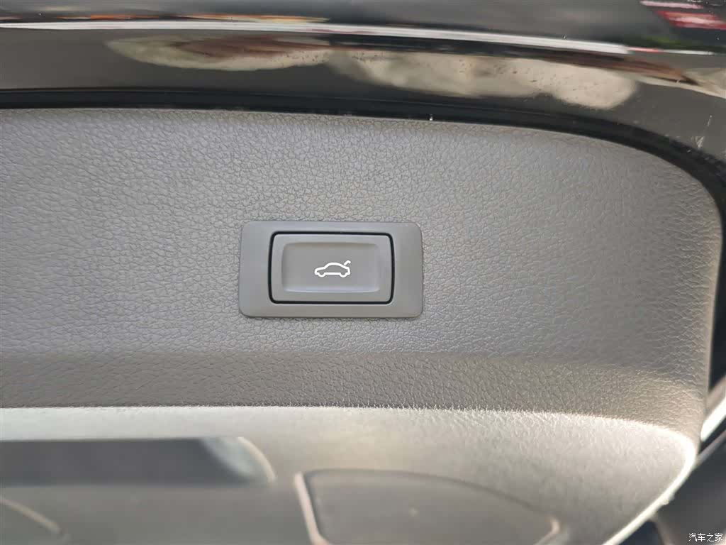 Audi Q7, 2015 14