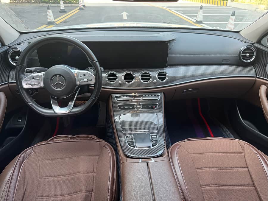 Mercedes-Benz E-Class 2019, фото 11