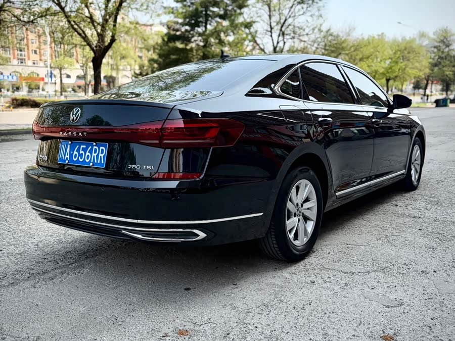 Volkswagen Passat 2022, фото 6