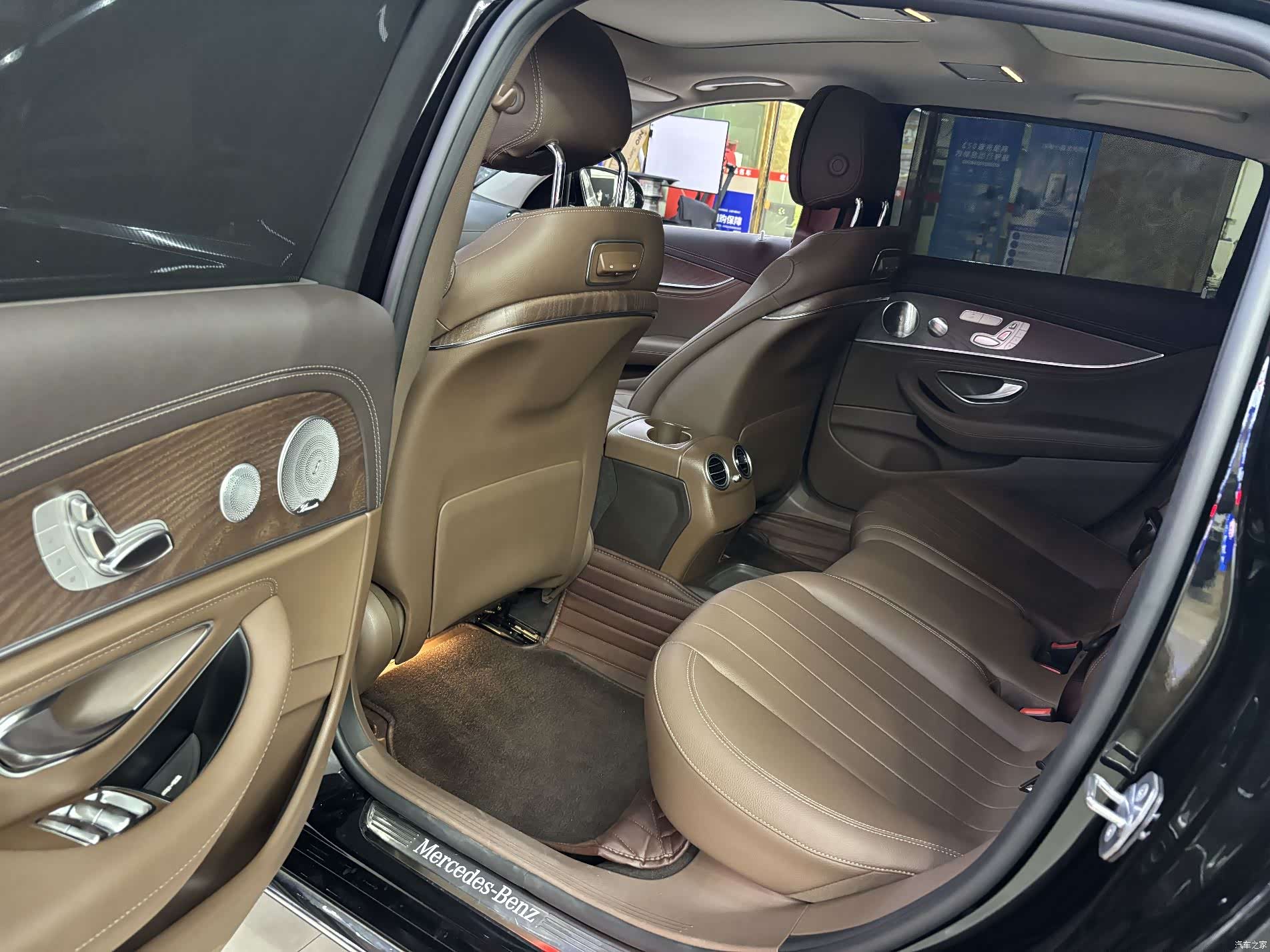Mercedes-Benz E-Class, 2019 8
