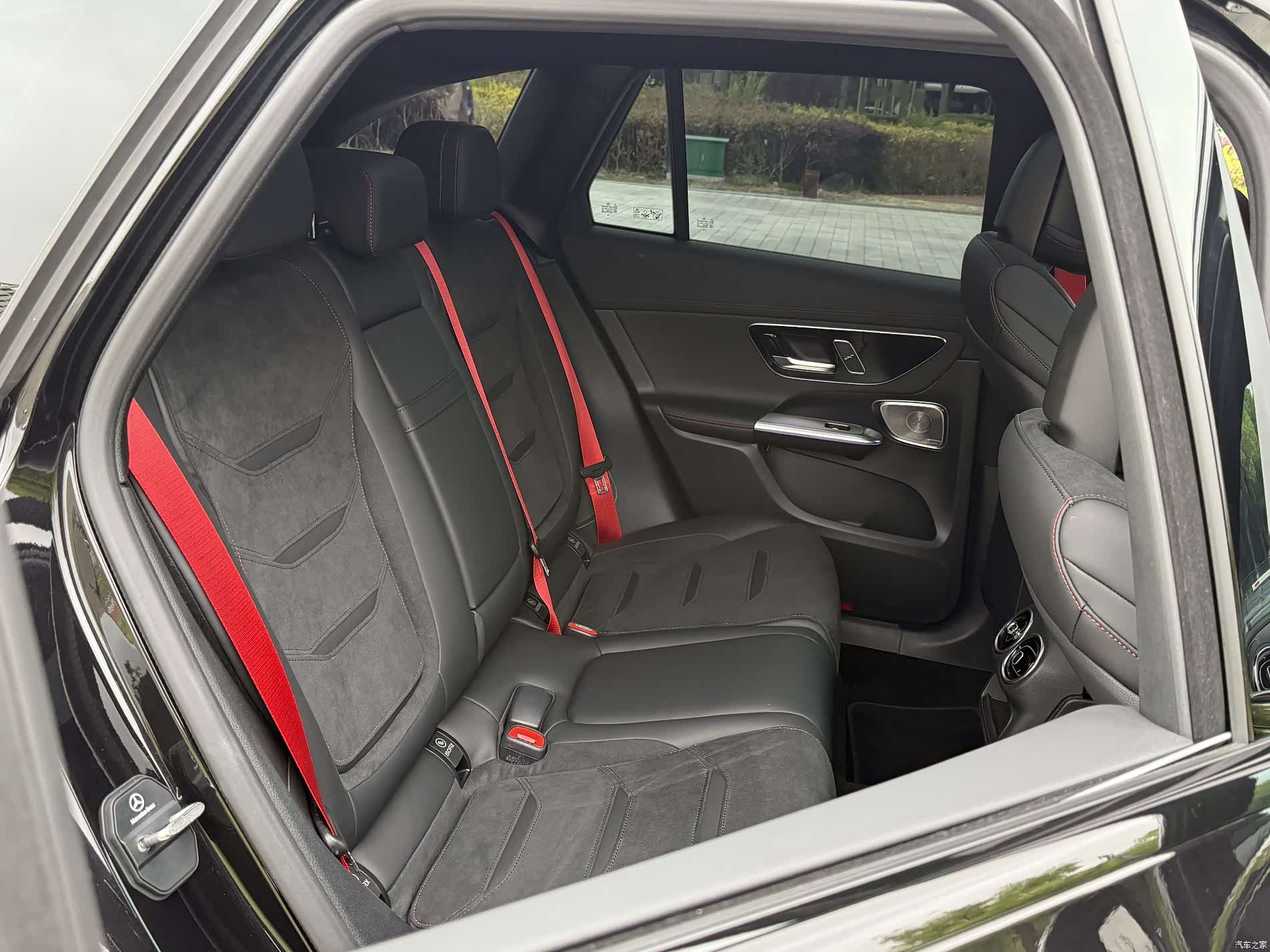 Mercedes-Benz GLC, 2026 19