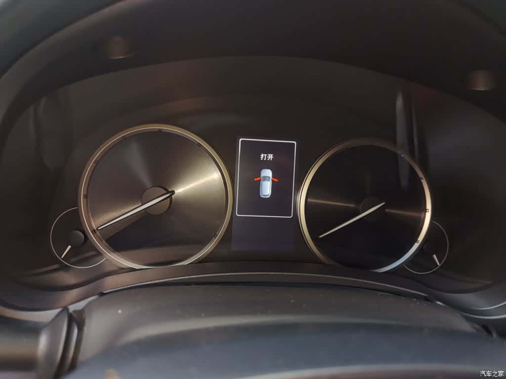 Lexus NX, 2018 4
