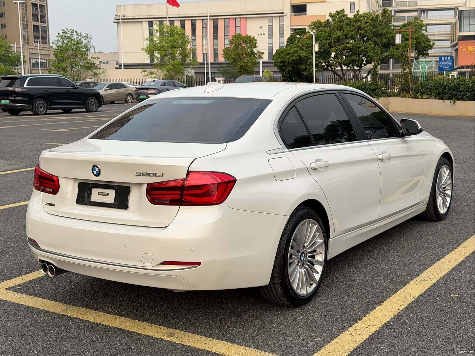 BMW 3 Series, 2018 8