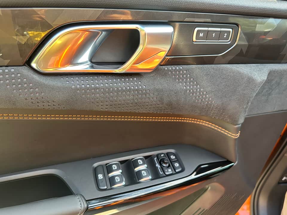 Lynk & Co 02 Hatchback