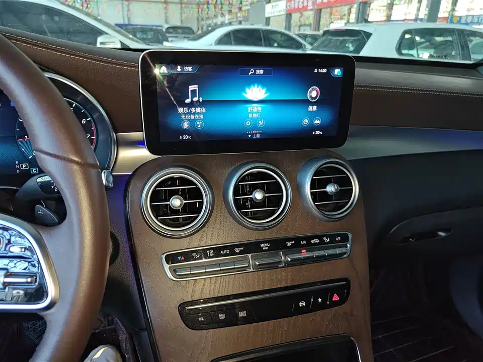 Mercedes-Benz GLC Mercedes-Benz GLC