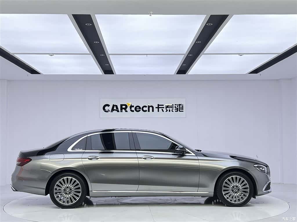 Mercedes-Benz E-Class, 2023 4