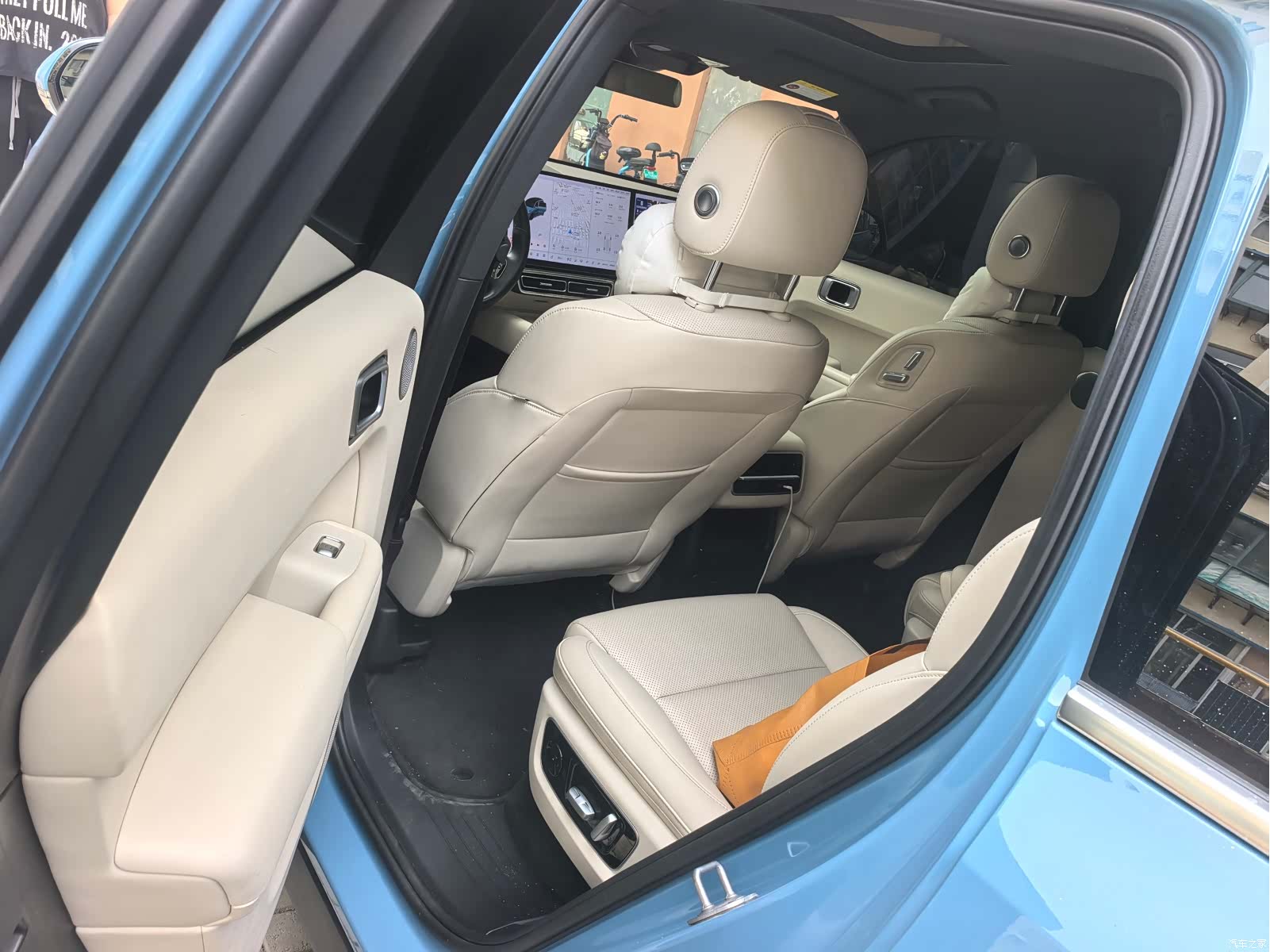 Li Auto L8, 2022 2