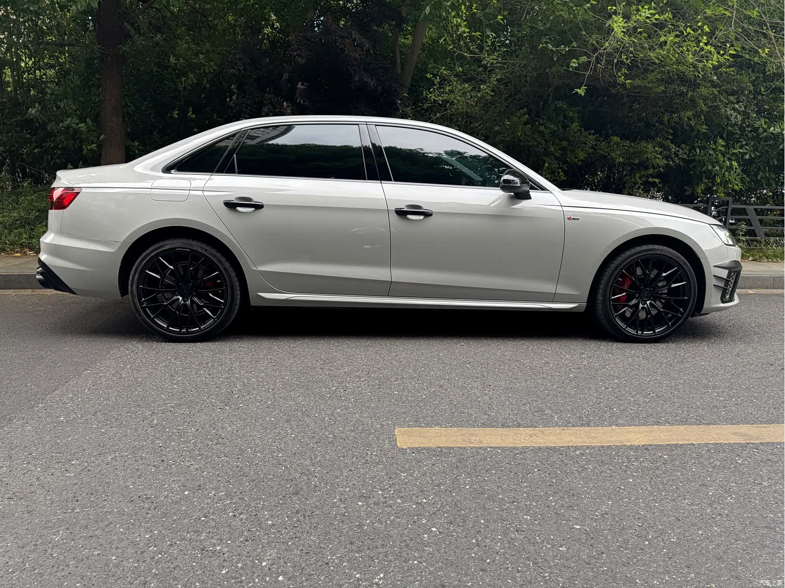 Audi A4L, 2022 2