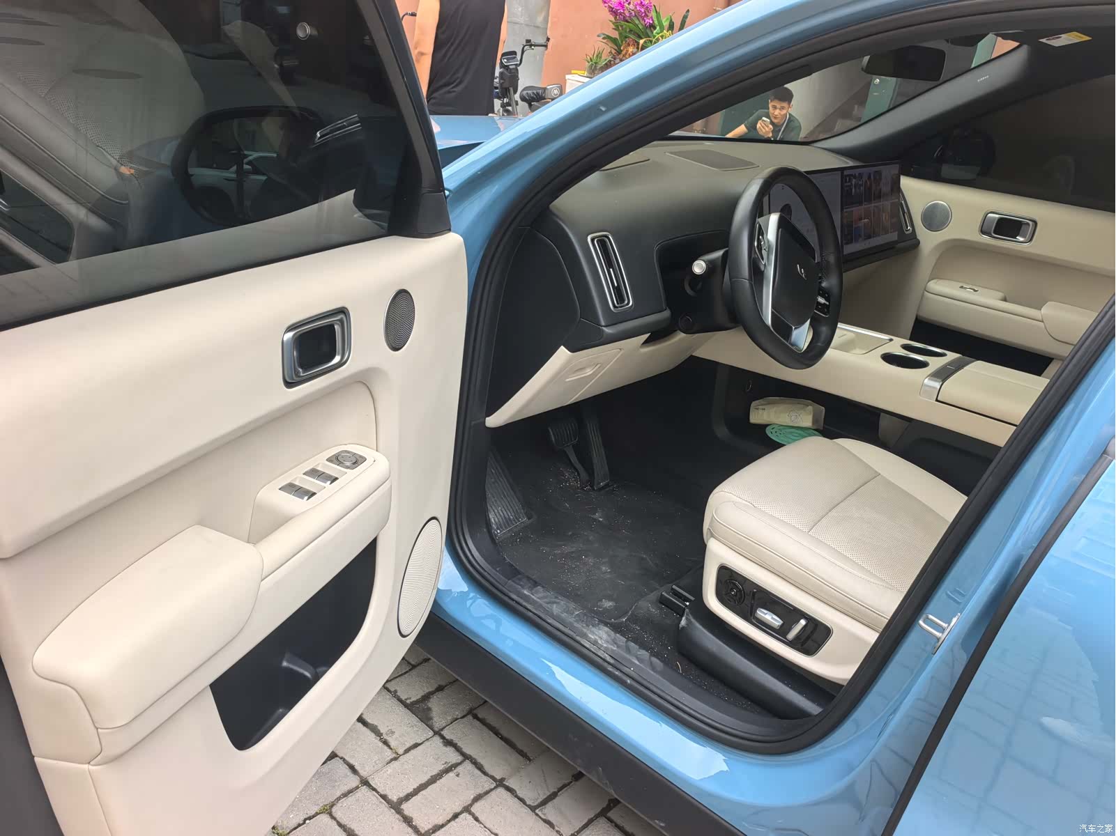 Li Auto L8, 2022 3
