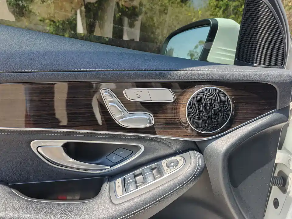 Mercedes-Benz GLC Mercedes-Benz GLC