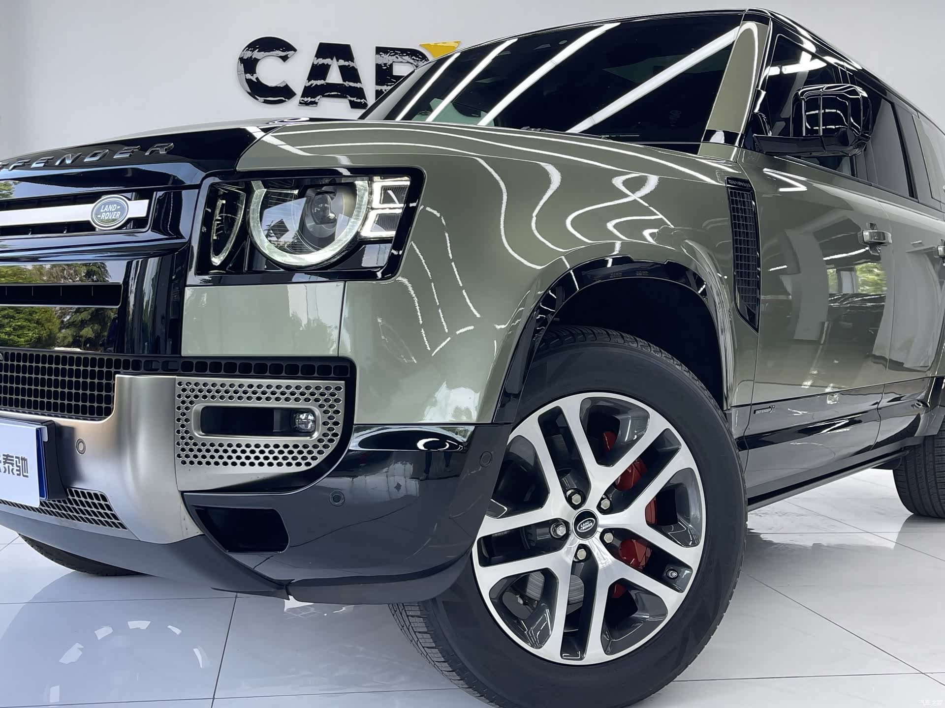 Land Rover Defender, 2021 26