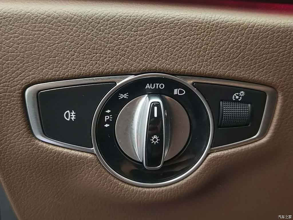 Mercedes-Benz E-Class, 2022 21