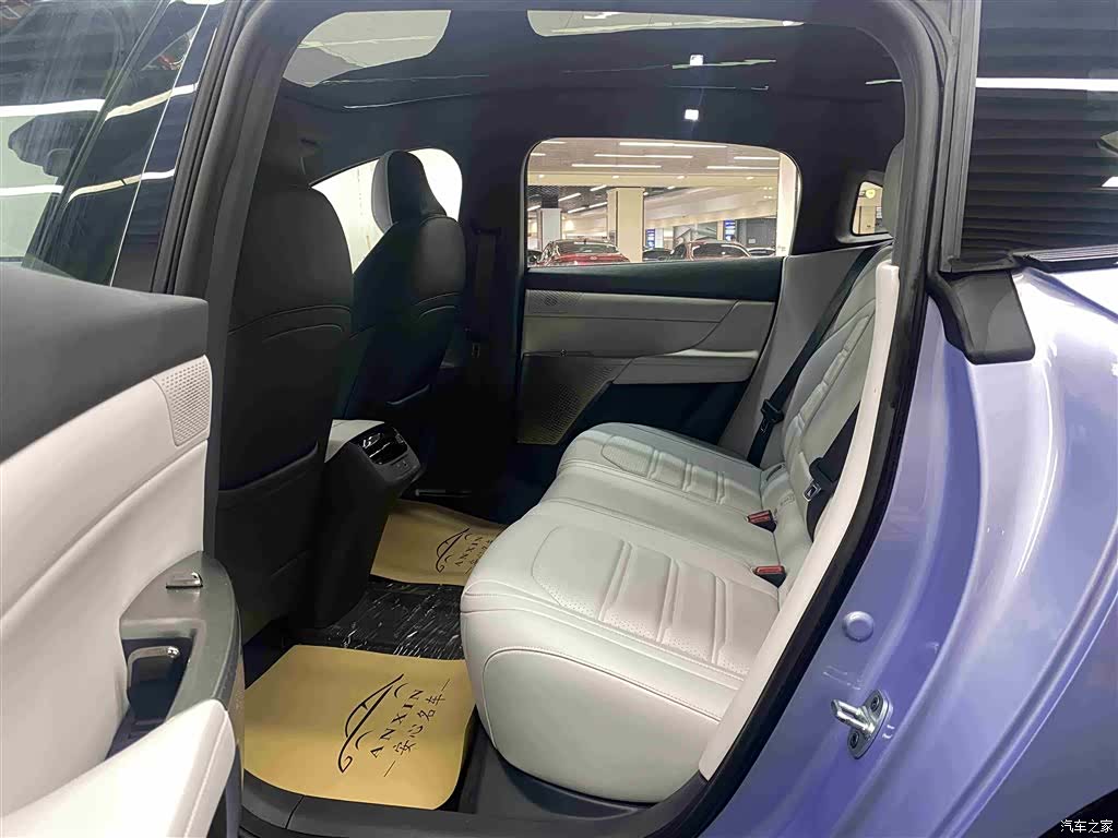 DongFeng eπ007, 2024 8