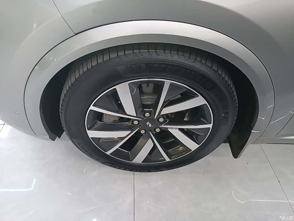 Li Auto L8, 2024 23