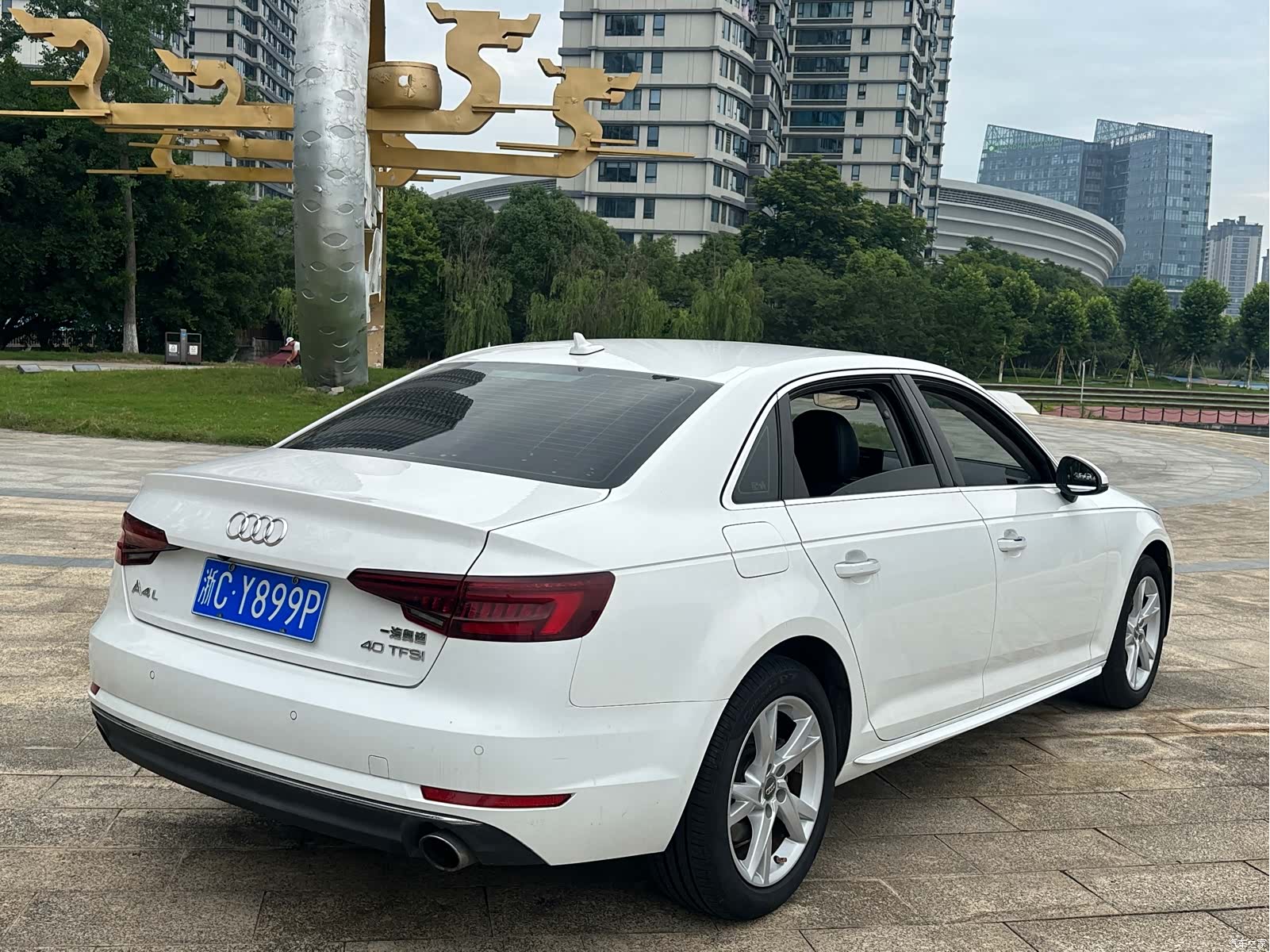 Audi A4L, 2018 4