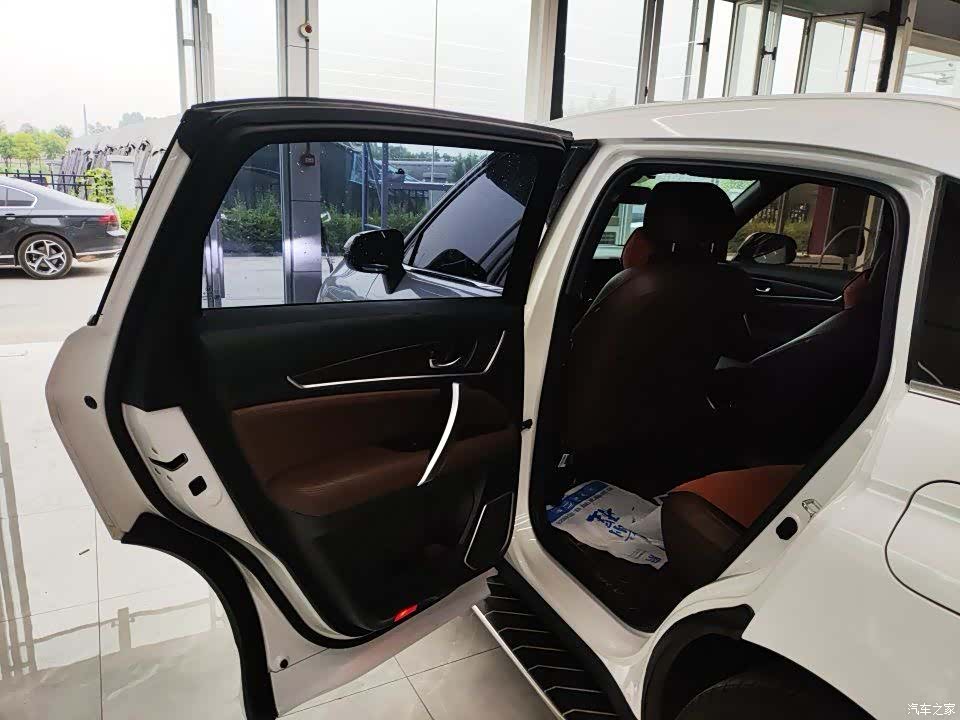Honda UR-V, 2018 все фото