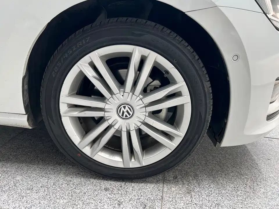 Volkswagen Golf*Jiayu